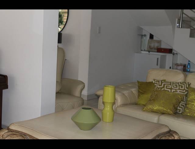 6 BEDROOM HOUSE FOR SALE IN THE COVES